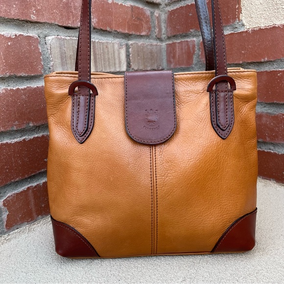 FLORENCE 🇮🇹 made in Italy, soft glove leather shoulder bag w/cashmere scarf - Picture 2 of 16